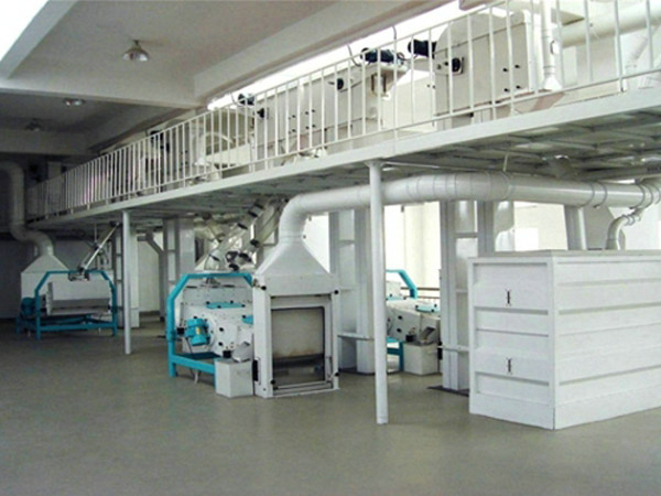 甘肅白銀100噸級大米加工設(shè)備安裝現(xiàn)場（圖）